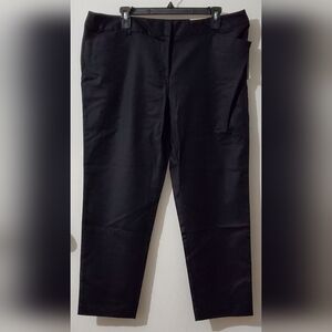 Liz Clayborne Collection, Women's Emma Black Pants. NWT